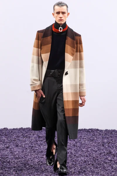 Look 33